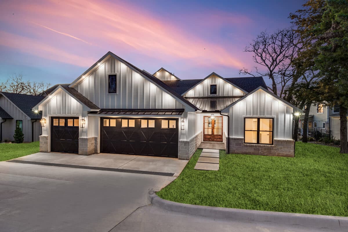 Lake House Lake Kiowa, TX - J C Boyd Custom Builders
